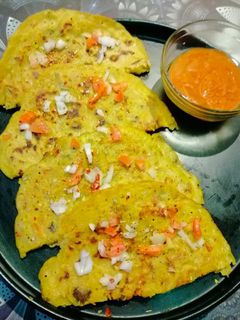 लेफ्टओवर चावल चटनी  चीला(Leftover chawal chutney cheela recipe in Hindi) रेसिपी मुख्य फोटो
