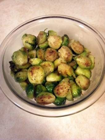 Easy Way Make Sauteed Brussels Sprouts which Delicious