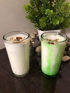 લસ્સી(lassi recipe in gujarati) રેસીપી મુખ્ય ફોટો