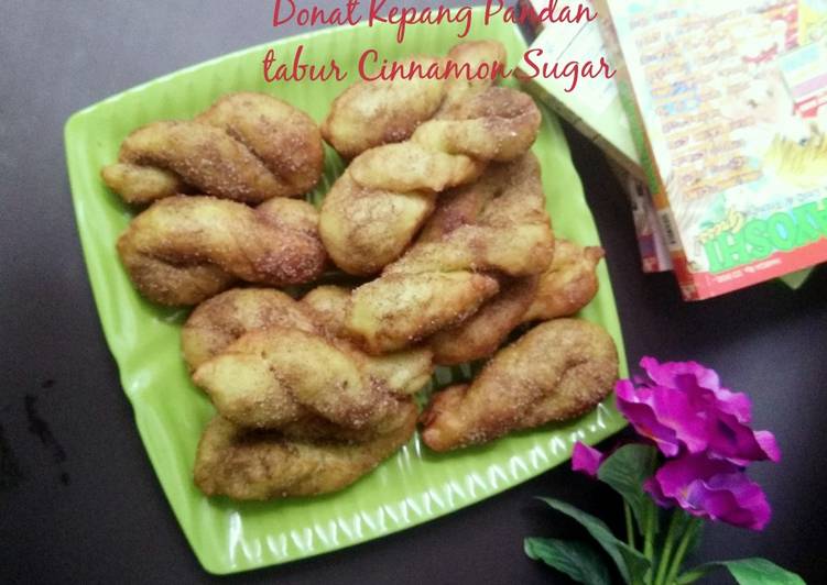 Donat Kepang Pandan tabur Cinnamon Sugar-Cara Buat Kue Putri Salju