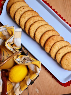 Una foto de Cookies de miel 🍯 y limón 🍋