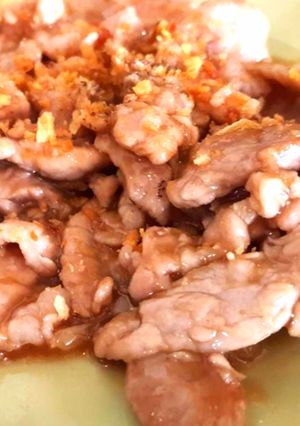 รูปของ หมูทอดกระเทียมพริกไทย