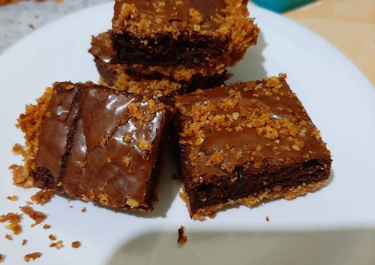 Pie brownies potong