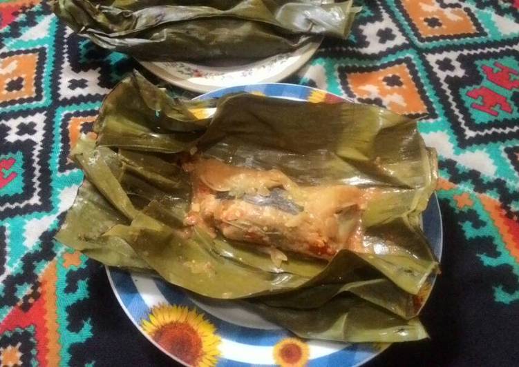 Cara Gampang Membuat Pepes Ikan Patin Mangga Muda yang Enak Banget