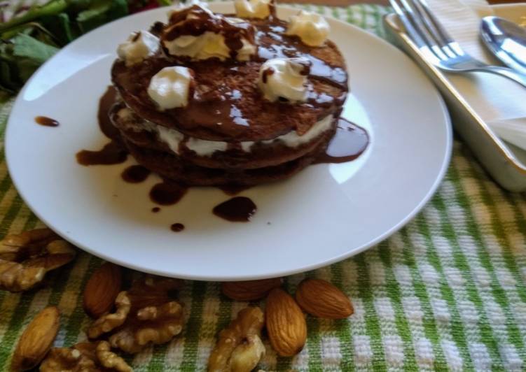 Recipe of Perfect Eggless Wheatflour Cream Chocolate Pancake