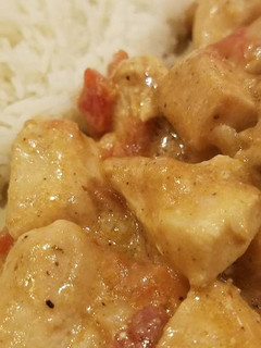 A picture of Chicken Makhani (Butter Chicken).