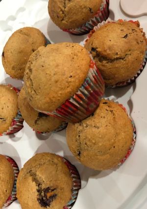 Una foto de Muffins de banana y chocolate chips