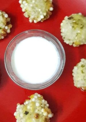 A picture of Sabudana Vada.