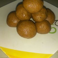 A picture of Besan Laddu.