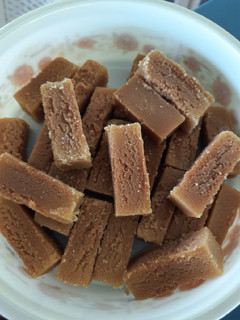 சாக்லேட் மைசூர் பாக் (Chocolate mysore pak recipe in tamil) செய்முறை முக்கிய புகைப்படம்