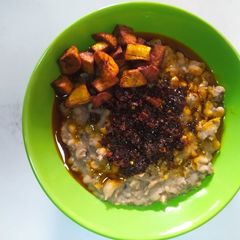 A picture of EWA AGANYIN / AGOYIN BEANS.