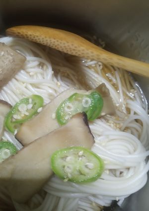 日本素麵沾汁 的食譜成品照片