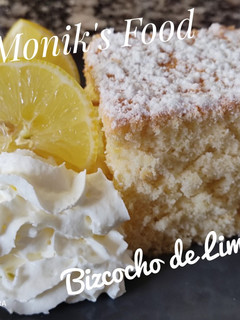 Una foto de Bizcocho de Limón🍋