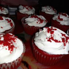 A picture of Red velvet cupcakes.