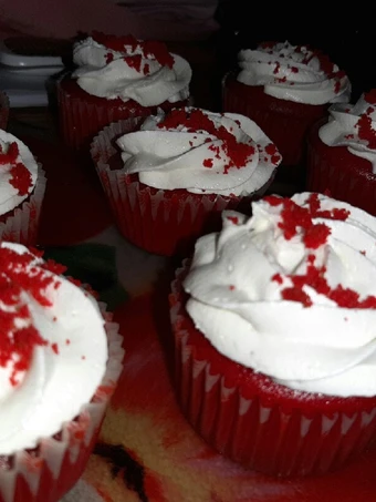 Easy Way Prepare Red velvet cupcakes the So Delicious Makes you drool