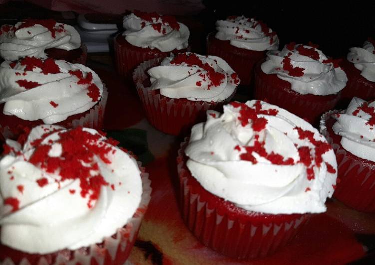 How to Make Homemade Red velvet cupcakes