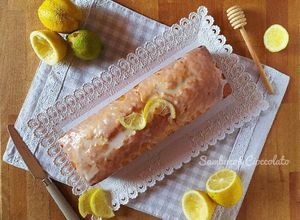 Foto di Plumcake al limone con glassa