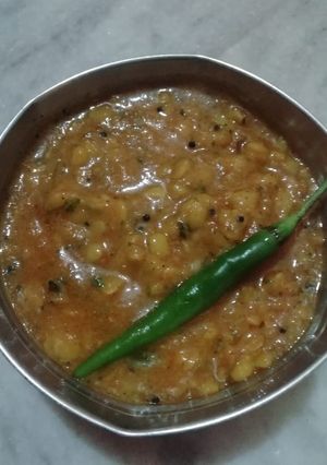 A picture of Daal tadka.