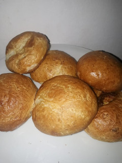 Una foto de Pan casero relleno de queso