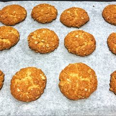 A picture of Anzac Cookies.