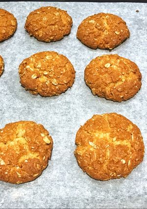 A picture of Anzac Cookies.