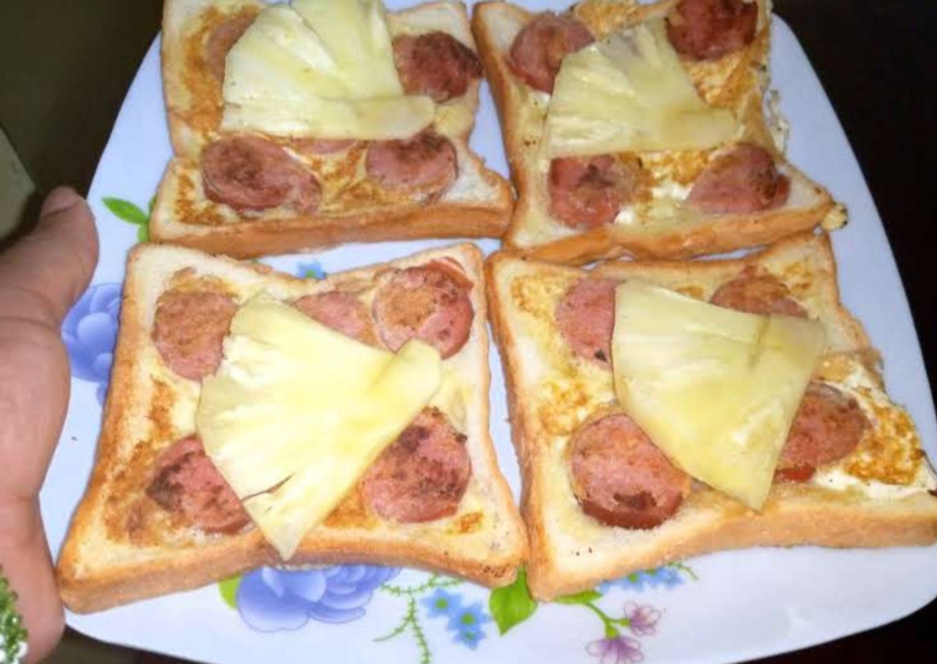 French toast with sausages