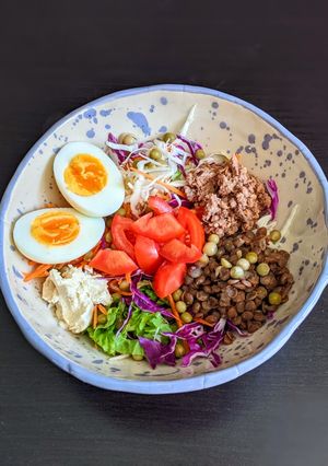 Una foto de 🍅 Ensalada bien colorida 🥕