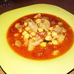 Una foto de Callos con garbanzos