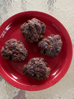 A picture of Bacon Bits Burgers.