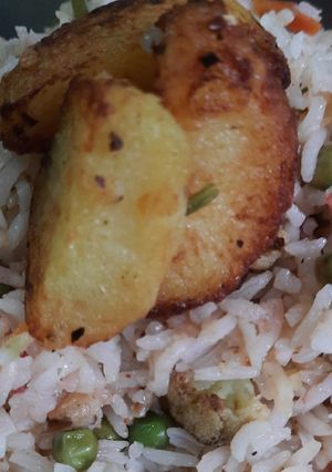 সব্জী দিয়ে ভাত ভাজা (bhat bhaja recipe in bengali) রেসিপির প্রধান ছবি