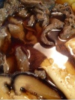 A picture of Easy Sukiyaki-Style Meat and Tofu.