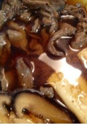 A picture of Easy Sukiyaki-Style Meat and Tofu.