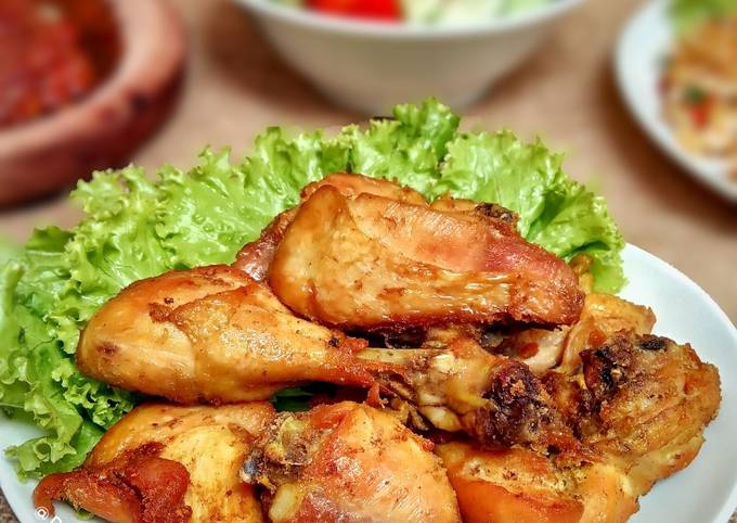 Resep Ayam Goreng Bumbu Kuning oleh dapurspatula - Cookpad