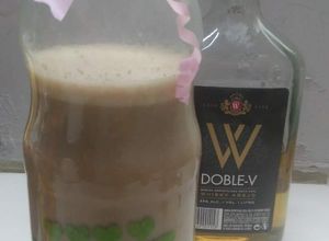 Una foto de Baileys irish cream (licor de whisky)