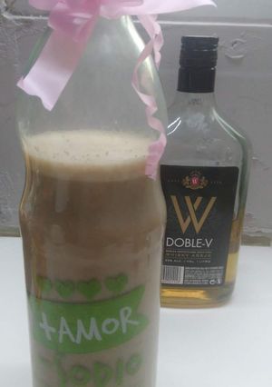 Una foto de Baileys irish cream (licor de whisky)