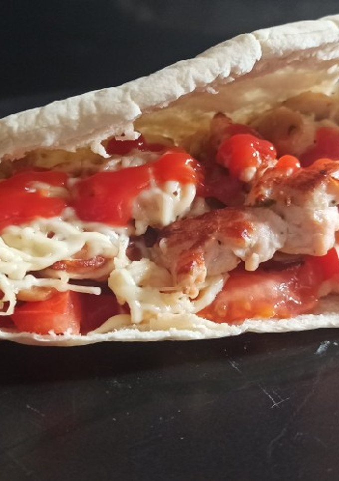 Una foto de Pan de pita con pavo. Cocina de aprovechamiento
