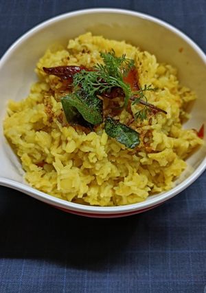 મિક્સ દાળ ખીચડી (Mix Dal Khichdi Recipe In Gujarati) રેસીપી મુખ્ય ફોટો