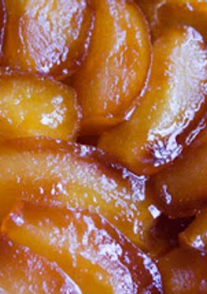 Una foto de Torta de manzana invertida