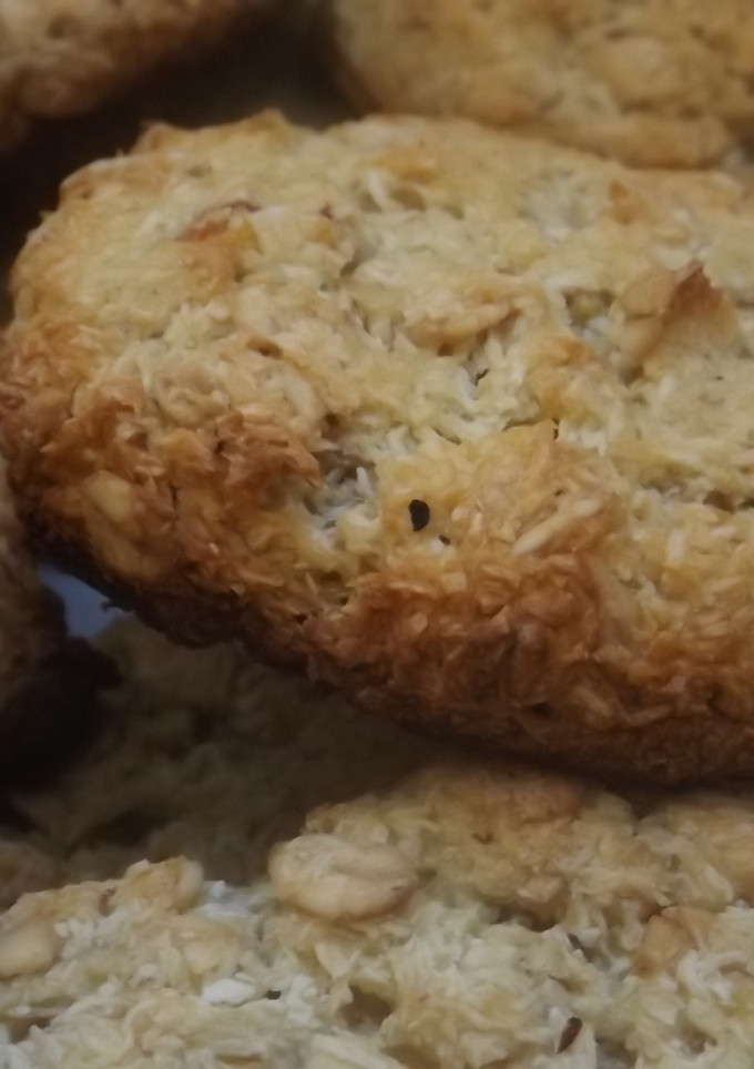 Una foto de Galletitas de avena, coco, naranja y miel