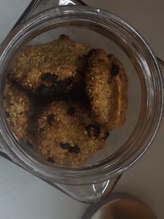 Una foto de Para el día del niño: Galletas de avena y pasas.