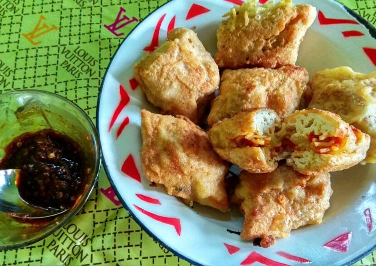 Tahu isi mie instan pedas