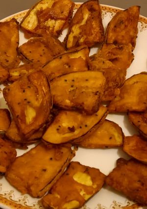 A picture of Brinjal fry.