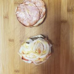A picture of Bacon burger.