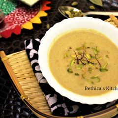 Nolen Gurer Payesh (Date Palm Jaggery Rice Kheer / Pudding) A picture of Nolen Gurer Payesh (Date Palm Jaggery Rice Kheer / Pudding).