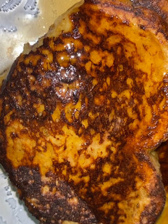 A picture of French Toast.