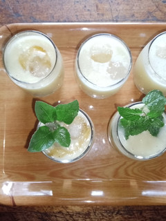A picture of Pineapple and coconut cream smoothie 🥤🍍🥥.