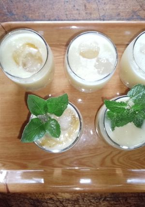 A picture of Pineapple and coconut cream smoothie 🥤🍍🥥.