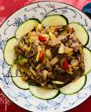 香辣牛肉炒櫛瓜/10分鐘