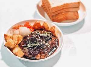 Hình của món Beef Steak bằng Lõi Vai bò Mỹ.