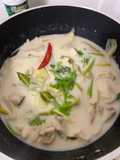 Tom Kha Gai (Thai Coconut Chicken Soup)
